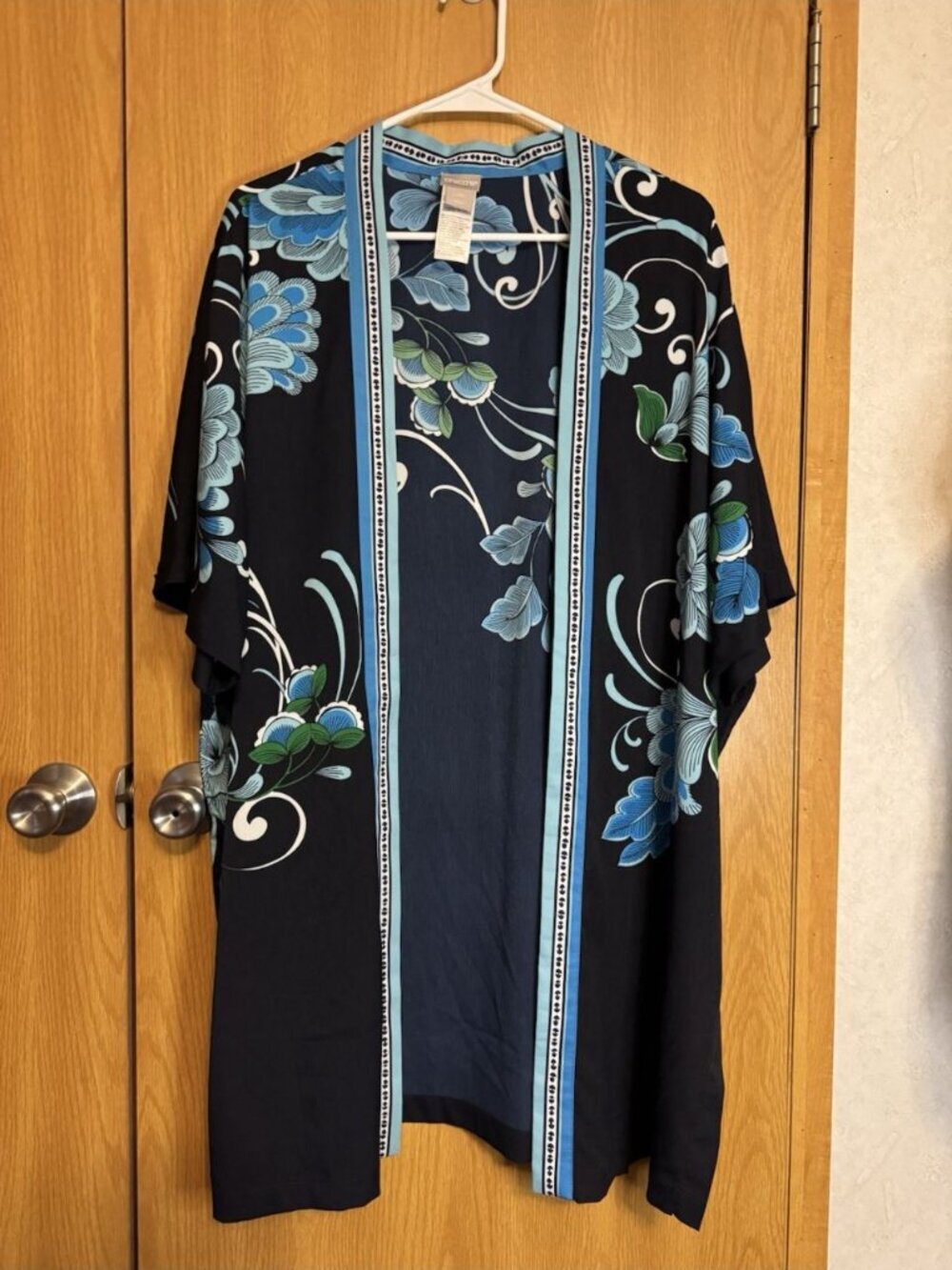 CHICOS Kimono Cardigan Blue Floral Boh Lightweight L/XL Beach Bohochic Vacation - Picture 2 of 9